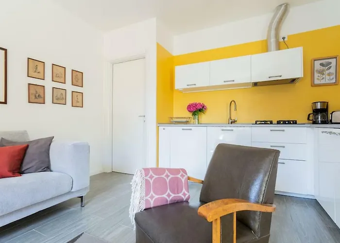 Romantic Pier By Rent * Carate Urio