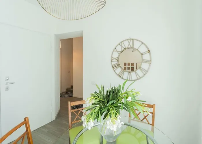 Apartment Romantic Pier By Rent